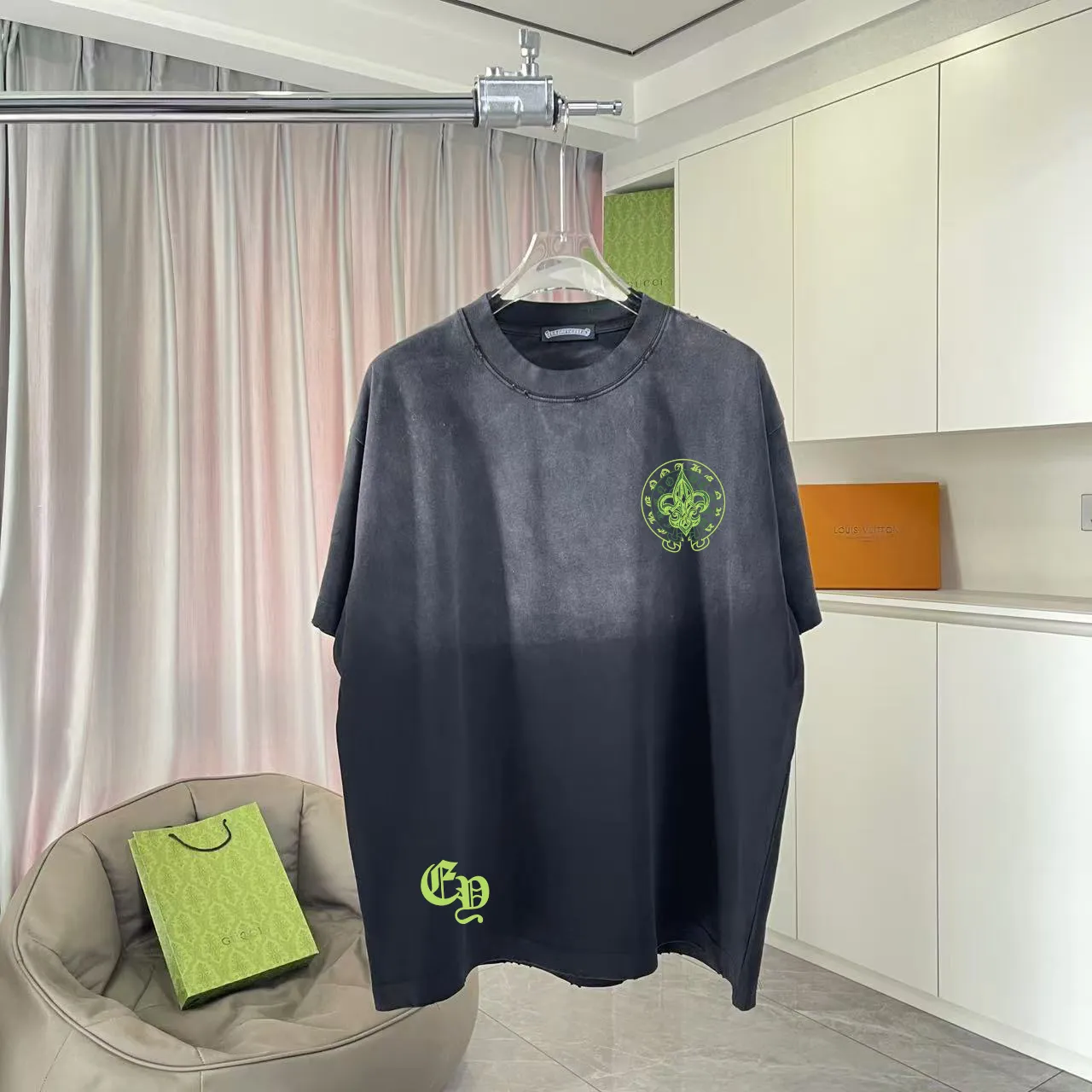 🅿️190 ch Crow* 2025 summer new style, washed, distressed, spray-painted, Sanskrit cross print, short-sleeved T-shirt, customized fabric 320g, same style for men and women, size: S M L XL XXL five sizes, color: black, gray, gradient black, gradient red